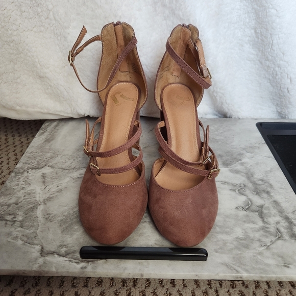 Report Blush Pink Strappy Heels - Picture 2 of 6